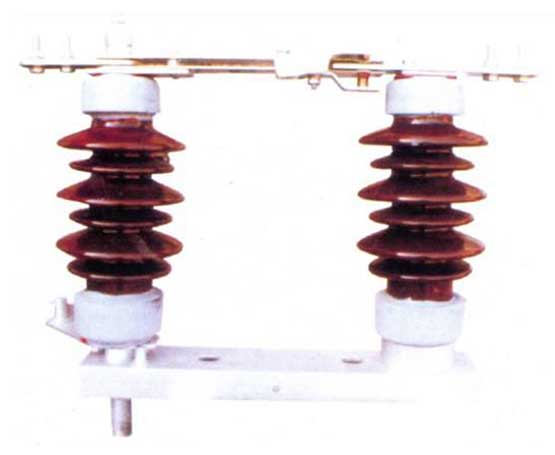GW4-12\15kV雙銅排型戶(hù)外高壓隔離開(kāi)關(guān)
